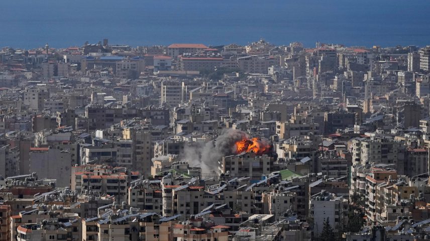 Israel faz um dos bombardeios mais intensos contra Beirute em décadas