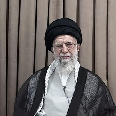 Clérigos iranianos afirmam ter escolhido o sucessor de Khamenei, nome oculto