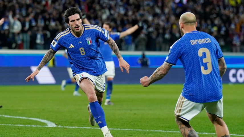 Tonali comemora gol marcado pela Itália sobre a Irlanda do Norte