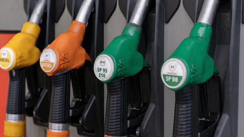 Falhas no fornecimento de petróleo pressionam diesel, querosene de aviação e óleo combustível (Foto: Nathan Laine/Bloomberg)