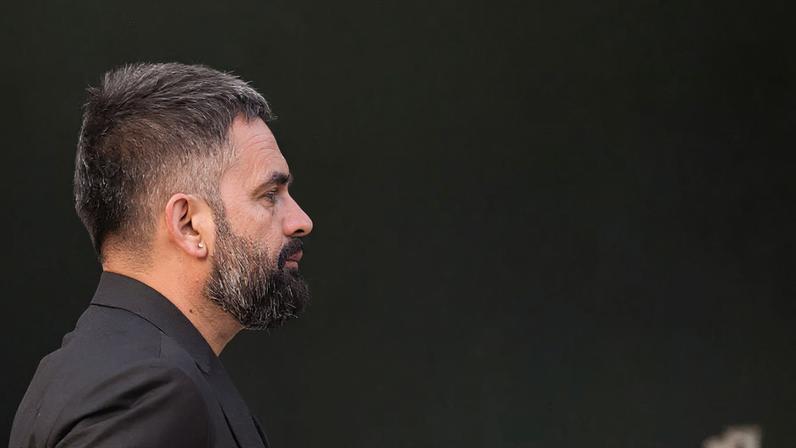 Contagem de votos inicial no Nepal coloca partido do ex-rapper à frente