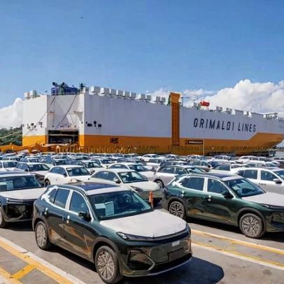 Primeiro lote do Geely EX5 EM-i híbrido chega ao Brasil