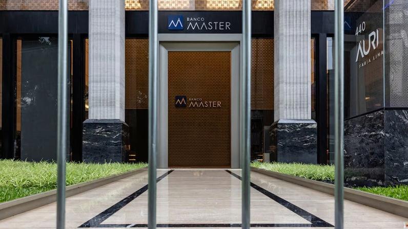 STF determina prisão de Vorcaro e bloqueia R$ 22 bi em bens