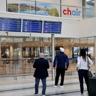 Viajantes presos no Golfo arriscam rota de retorno para casa