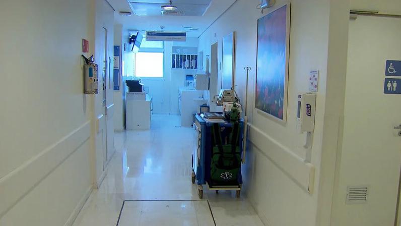 Hospitais buscam meios de reduzir golpes, como individualização de acessos e avisos aos pacientes