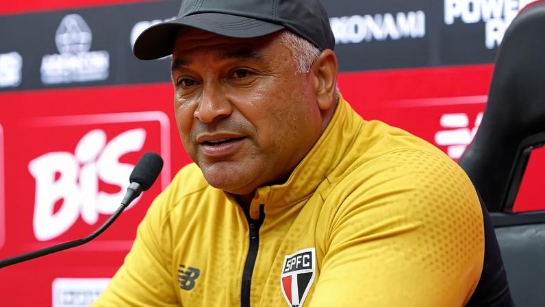 Roger compara estilo de jogo ao de Crespo e antecipa escalação do São Paulo