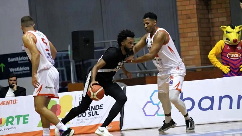 Vasco não segurou o Caxias fora de casa (Foto: Divulgação/NBB)