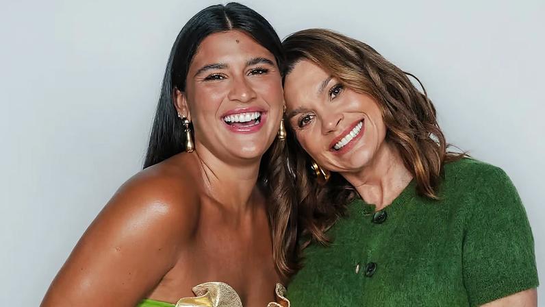 Flávia Alessandra comenta podcast com a filha, que terá adaptação teatral