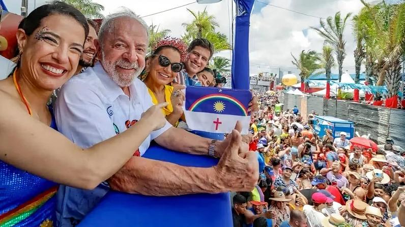 Lula pode se reunir com a governadora, Raquel Lyra, e o prefeito de Recife