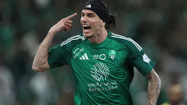 Ibañez joga no Al Ahli da Arábia Saudita
