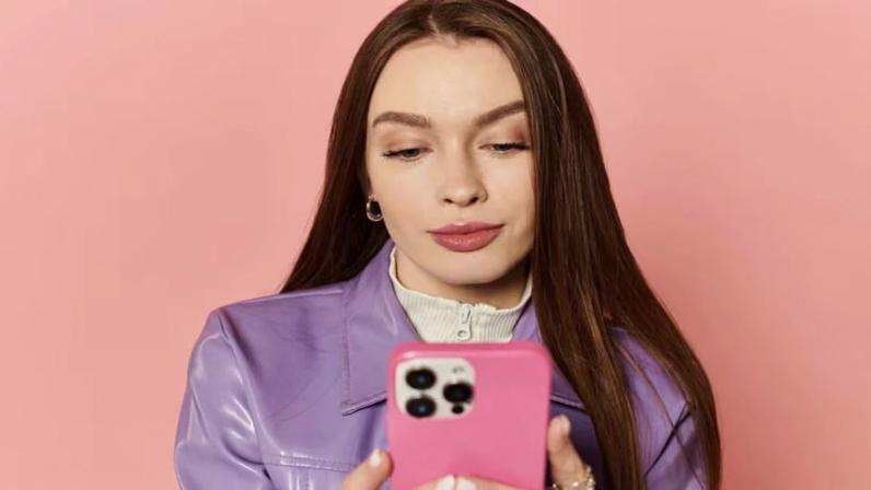 Esmalte condutor facilita uso de touchscreens com unhas longas