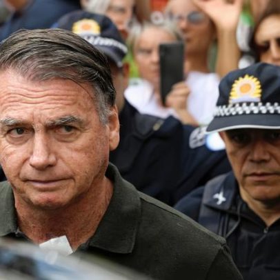 Ex-presidente preso Bolsonaro é levado ao hospital após mal-estar