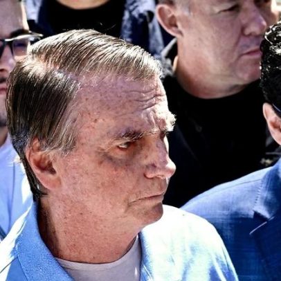 Bolsonaro divulga carta da prisão, defende Michelle e encerra críticas internas