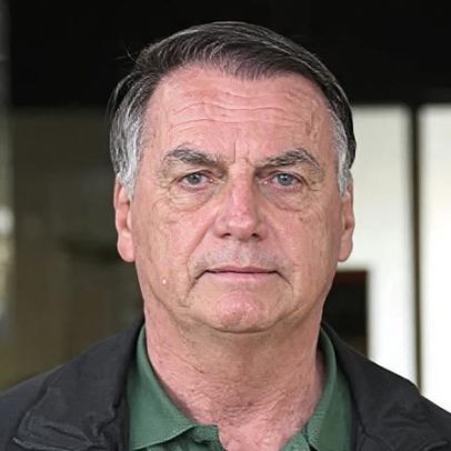 Rotina de Bolsonaro no hospital inclui caminhadas, visitas da família e exames