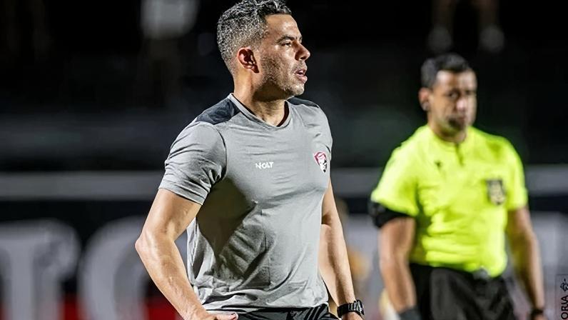 Vitória sofre com lesões e Jair Ventura confirma reforço