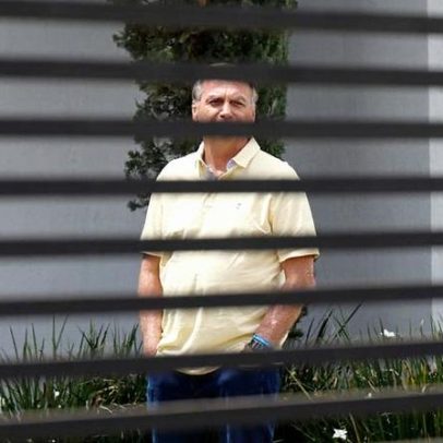 Moraes proíbe voos de drones a 100m da residência de Bolsonaro