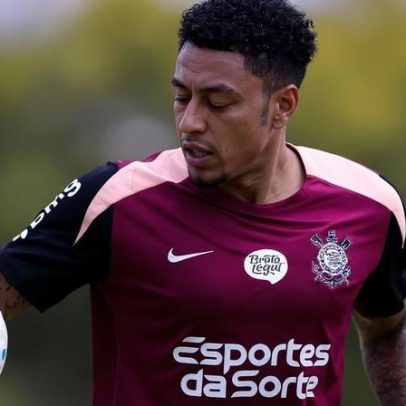 Lingard regularizado no BID pode estrear pelo Corinthians