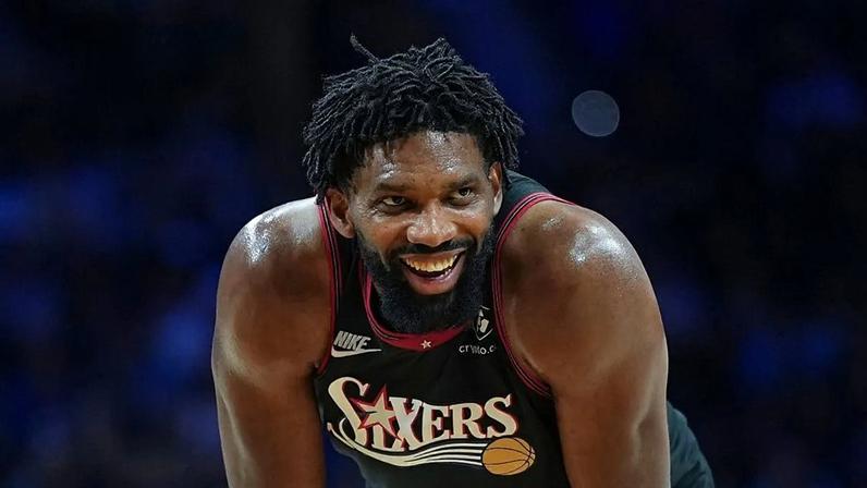 Joel Embiid 76ers Hornets