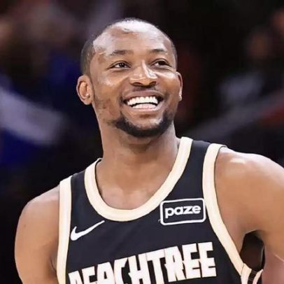 GM do Warriors afirma não ter visto Kuminga em ação contra Hawks
