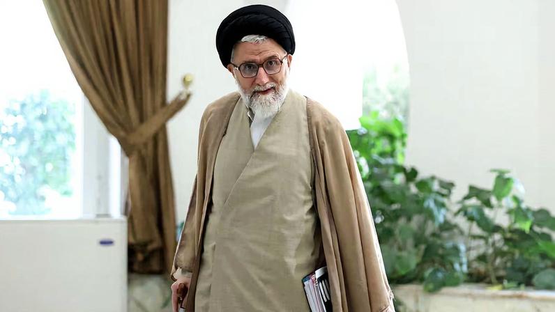 Israel mata ministro de Inteligência iraniano e ataca campo de gás com EUA