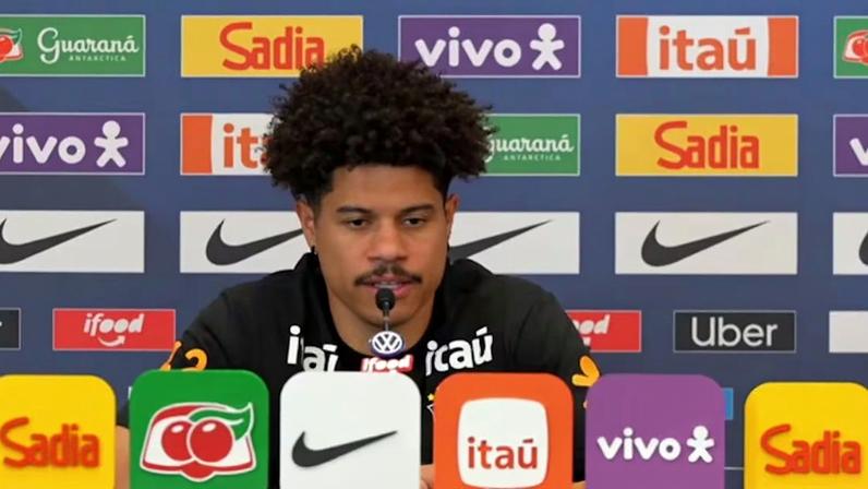 O meio-campista do Galatasaray SK reflete sobre como seu jogo evoluiu desde que deixou o São Paulo FC, passando por seus anos na Inglaterra até chegar à Turquia.