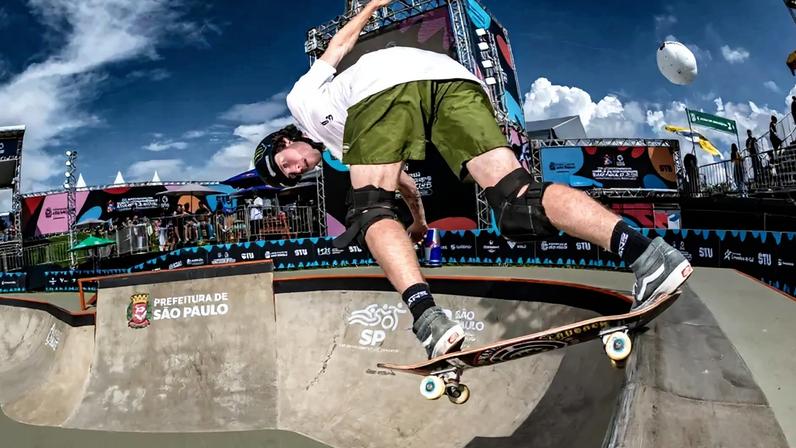 Kalani Konig durante a semifinal do Mundial de Skate em São Paulo (Foto: Pablo Vaz/ STU)