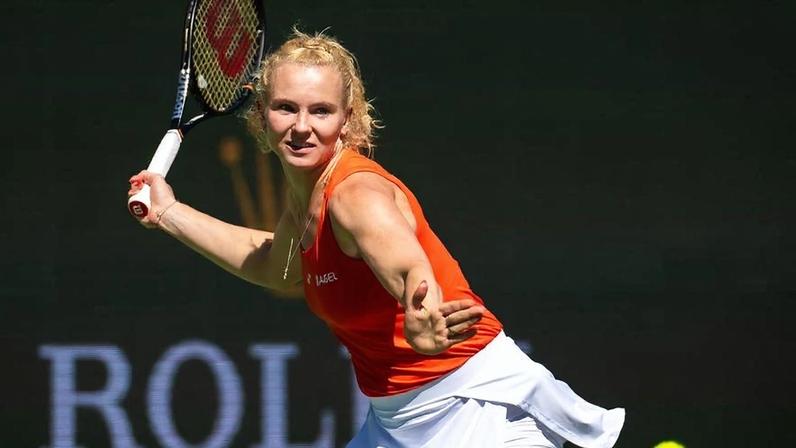 Siniakova vence em simples e duplas e diz que prefere jogar a treinar