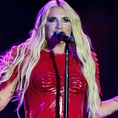 Kesha critica a Casa Branca por Blow para incitar violência e guerra no TikTok