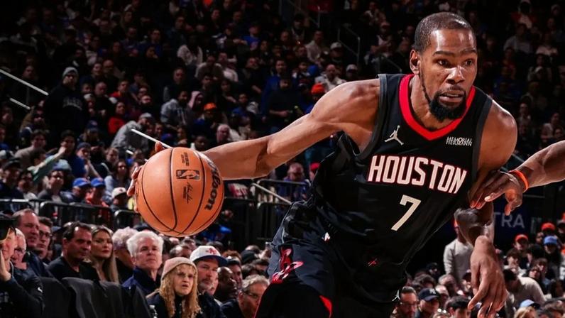 Durant e Herro tentam amenizar clima após briga