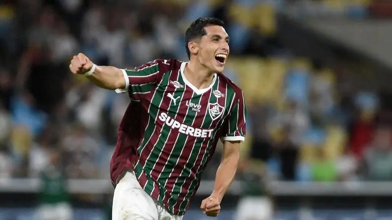Kevin Serna comemora gol pelo Fluminense contra o Flamengo no Carioca de 2026 (Foto: Alexandre Durão/Zimel Press/Gazeta Press)