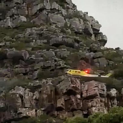 Vídeo mostra queda de helicóptero que combatia incêndios na África do Sul