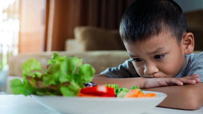 Seletividade alimentar: veja quando ela deixa de ser uma fase e vira um problema