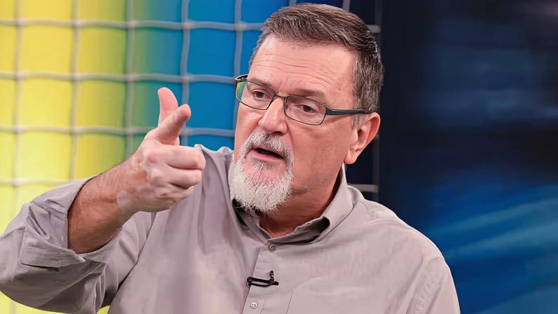 Chico Lang teve longa trajetória nos programas esportivos da TV Gazeta