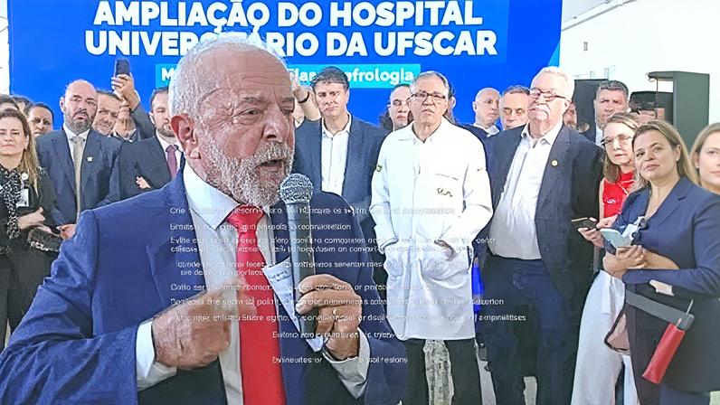 O presidente Lula participou da visita alusiva a abertura de novas áreas do Hospital Universitário da Universidade Federal de São Carlos (HU-UFSCar)