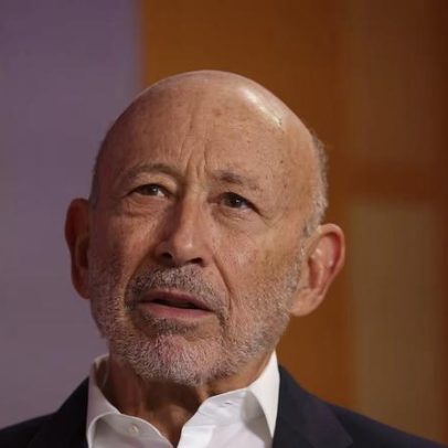 Acúmulo de ativos privados aumenta risco de correção, afirma ex-CEO do Goldman