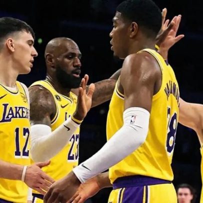 Luka Doncic faz jogo espetacular em volta de LeBron James