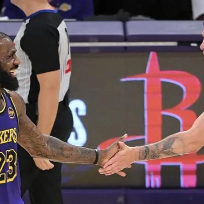LeBron James e Luka Doncic brilham e Lakers derrotam Rockets