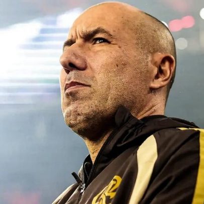 Flamengo conquista primeira vitória com Leonardo Jardim após mudança radical