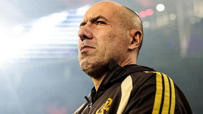 Leonardo Jardim no comando do Flamengo diante do Cruzeiro (Foto: Gilvan de Souza/Flamengo)