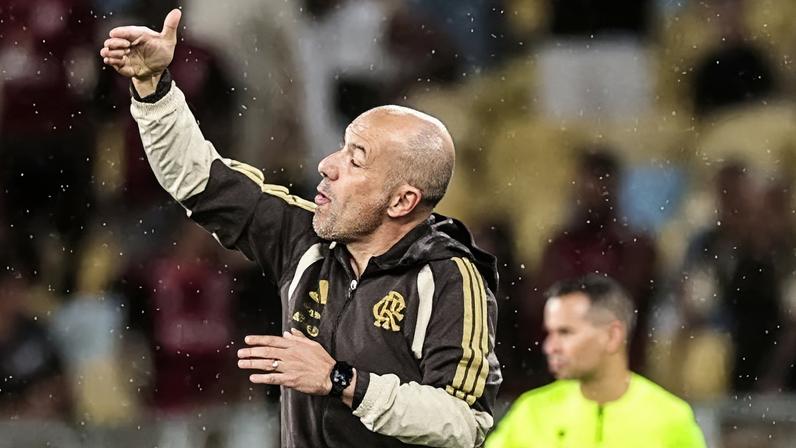 Leonardo Jardim diz estar 200% Flamengo após vitória sobre o Cruzeiro