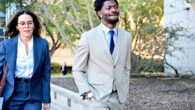 Lil Nas X decide desvio em caso de agressão contra policial no LAPD