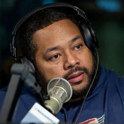 Morre Lord Sear, uma das vozes mais marcantes da rádio hip-hop aos 53 anos