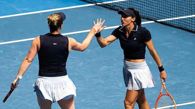 Stefani e Dabrowski vencem e somam 13ª vitória na temporada