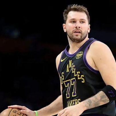Doncic faz triplo-duplo e Lakers dominam Timberwolves