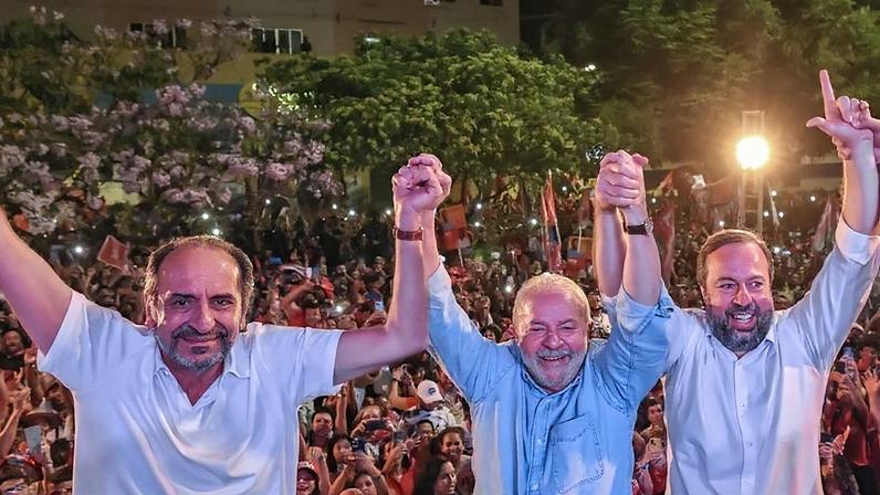 Abandono de Lula em 2022 influencia decisão de Kalil sobre candidatura em MG