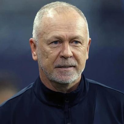 Estreia de Mano Menezes na seleção repercute fora do Brasil