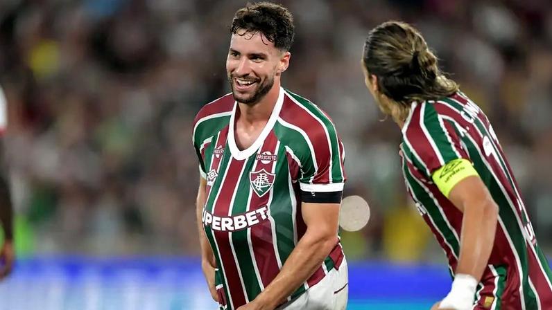 Fluminense anuncia relacionados para jogo contra Athletico-PR com surpresas