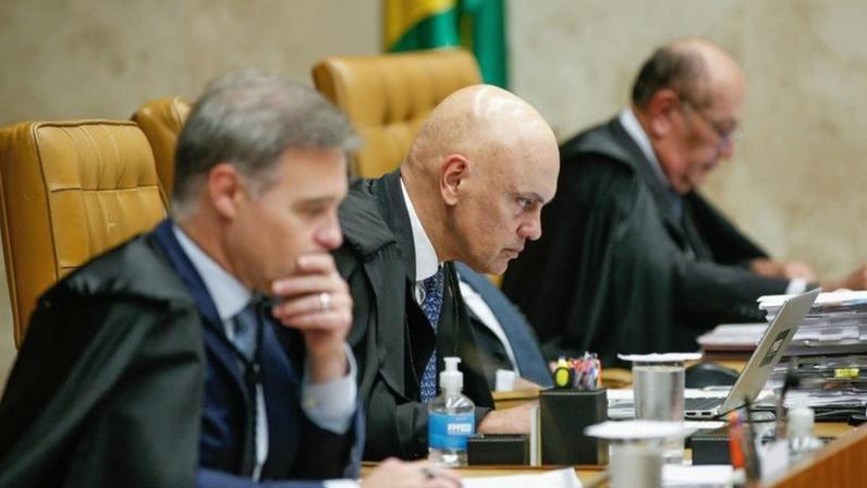 Da esquerda para a direita, os ministros André Mendonça, Alexandre de Moraes, Dias Toffoli e Gilmar Mendes, do STF, em sessão em 25 de fevereiro de 2026