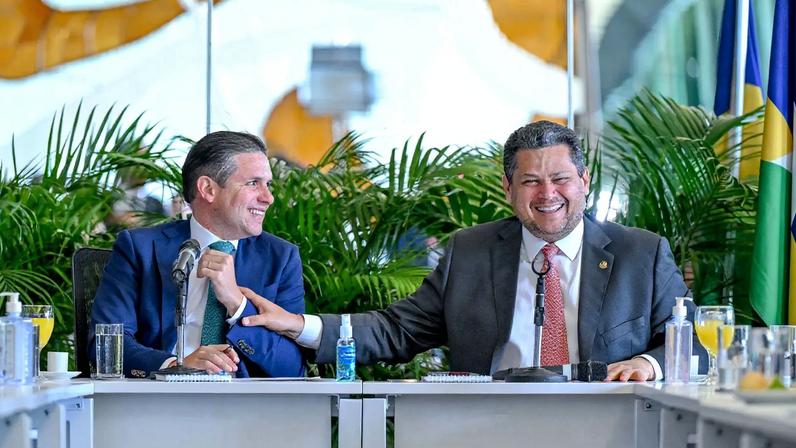 Presidente da Câmara, Hugo Motta, e do Senado, Davi Alcolumbre, resistem em instalar uma CPI do Master no Congresso (Foto: Douglas Gomes / CD Presidência)