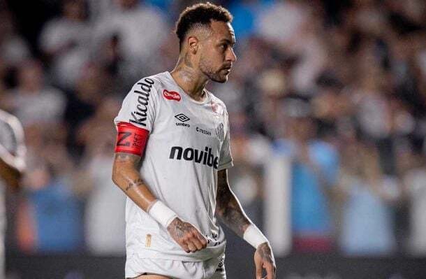 Neymar concentra agenda no Santos para a convocação final da Copa